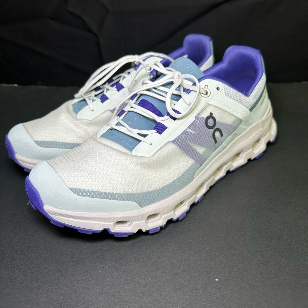 On Cloud Shoes— Cloud Vista